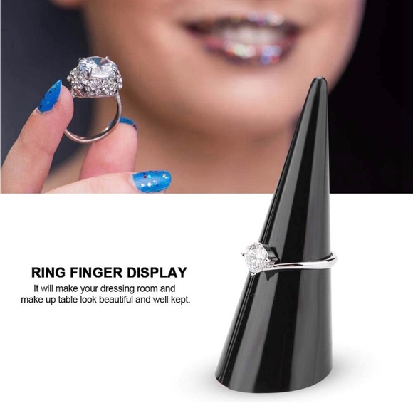 Single Acrylic Ring Holder Display - Picture 6 of 6